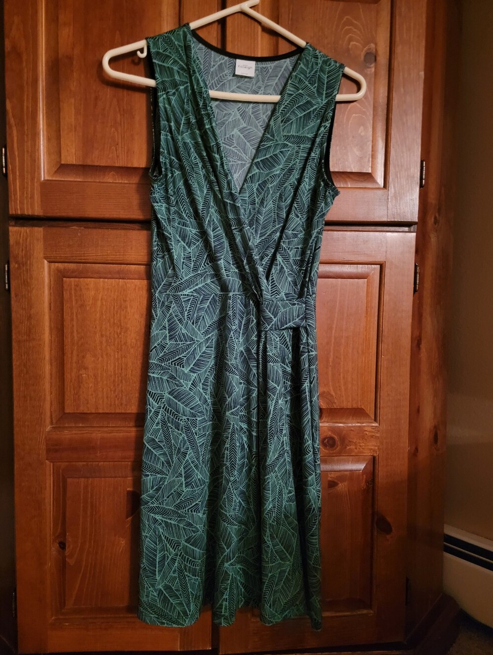 Green Leaf-Print Sleeveless Wrap Midi Dress